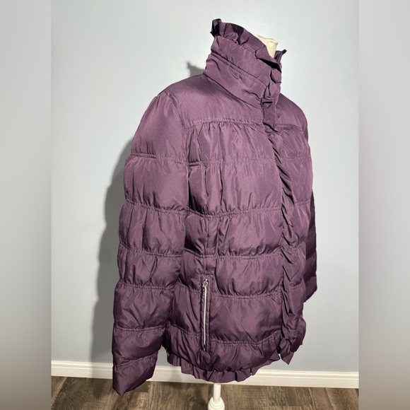 Elegant Women's Plum Puffer Jacket - Picture 6 of 13